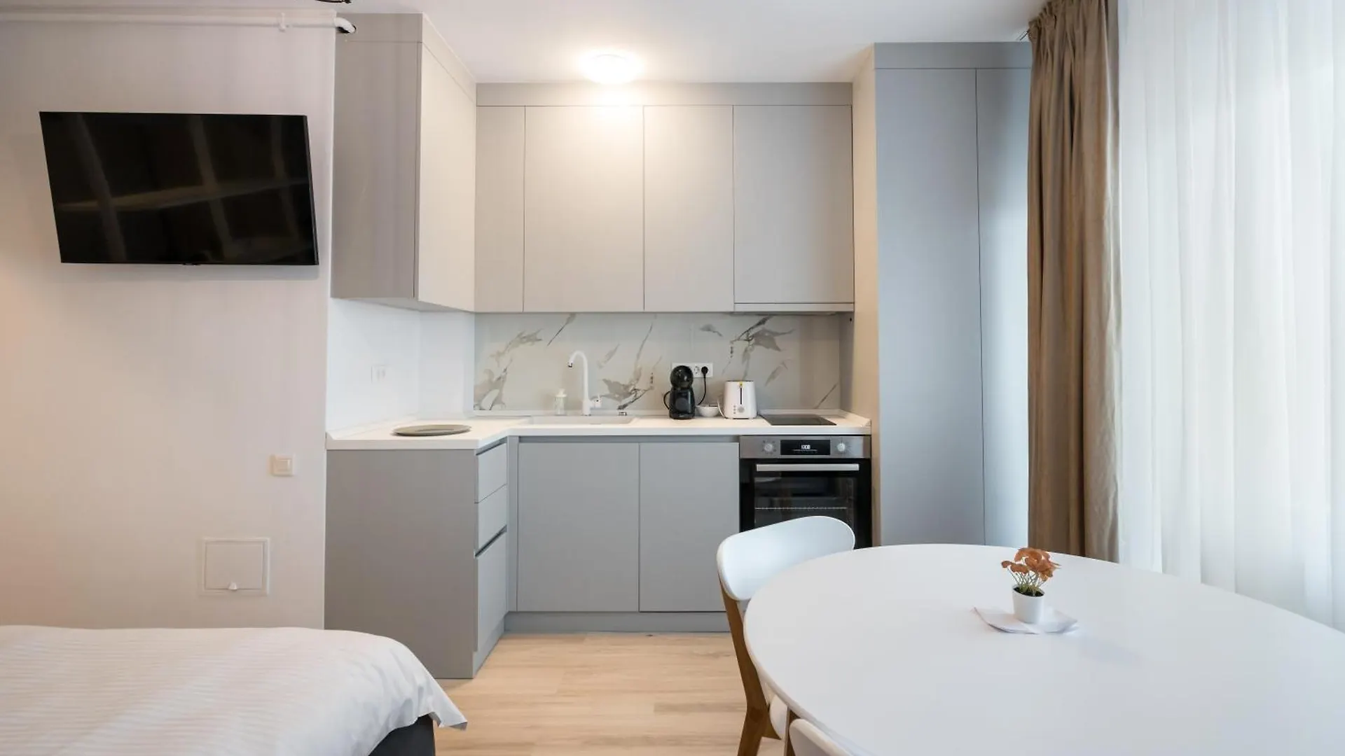 Apartment Springview Studio Bucharest